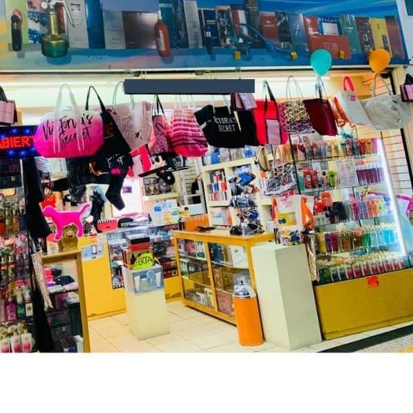 Categoría única 61 perfumes vs por mayoreo